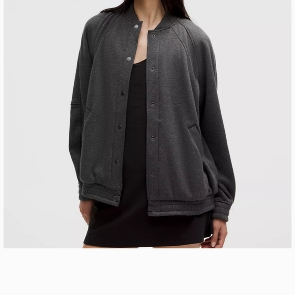 Lululemon Women's Black Oversized Varsity Scuba Jacket - Picture 1 of 2